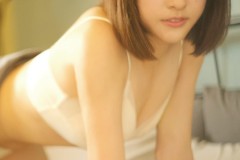 日本妹子峮峮第二本写真集《QUNing》预计6月29日发售