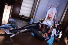 水淼aqua原神申鹤COS图 微微清风半遮羞~