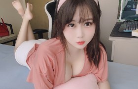 动漫博主是依酱呀(依依超级懒)个人详细资料介绍