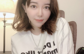 网红刘飞儿（Feier Liu）高清写真图片赏析，充满生活感气息