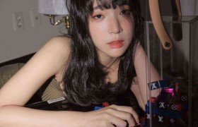宅男女神姜仁卿深夜宿醉写真，一个不经意的夜晚
