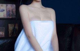 奈汐酱深蓝主题写真图集，那色香味俱全的画面