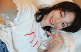 舞小喵日常美照，屏幕上的画面真美