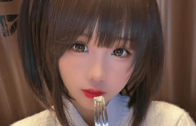 Miko酱cosplay作品，风格时而清新可人