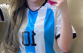 于芷晴微密图集全套作品，178cm的「人间凶器」