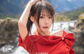 萌妹coser香草喵露露，新图造型让人眼前一亮