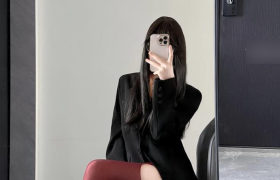 李怼怼超凶个人简介，岛遇嘿丝主题变装