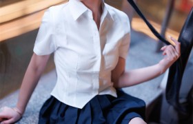 动漫博主封疆疆v个人简介，俏皮兔女郎的趣味演绎图集