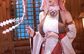 桜满三时 NO.015《八重神子》：狐仙宫司的视觉盛宴