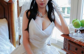 朱朱Molly《洁白婚纱》：纯白梦境中的浪漫邂逅