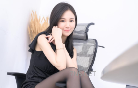 SSA丝社晶晶个人简介，黑色搭配与直视构图图片