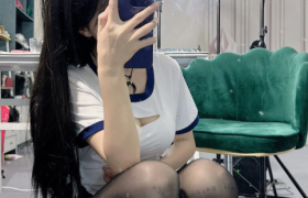 抖音汤圆可甜了高清图集，粉格制服的半熟甜心