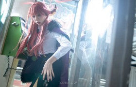 纸悦Etsu_ko的次元突破：以《陆八魔爱露Cosplay》重构幻想美学边界