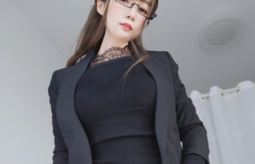 白银81精美图集图片，OL秘书的禁欲风情