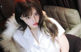 温舒蕾魔法书视频高清大图揭晓，职场穿搭的精致把控