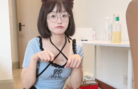 抖音王胜利个人简介,最新微密岛遇猫系少女日常风