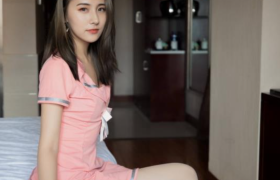 梦丝女神小允儿个人简介,最新顶级版本图片赏析
